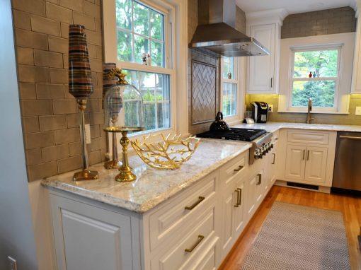 LAKEWOOD Kitchen and Bathrooms