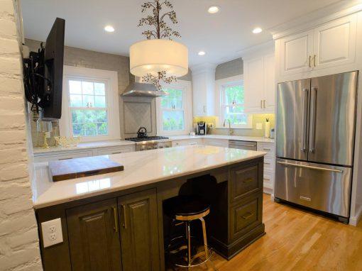 LAKEWOOD Kitchen and Bathrooms
