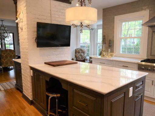 LAKEWOOD Kitchen and Bathrooms